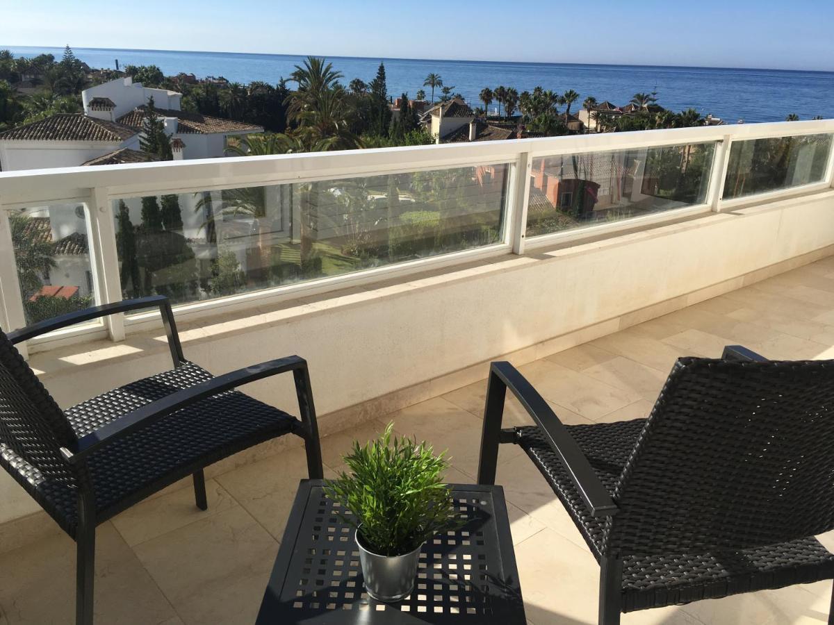 Maravillosas Vistas Al Mar En Las Chapas Marbella